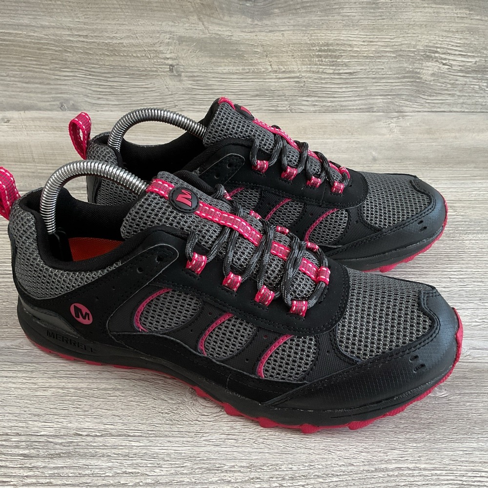 NEW Merrell Yakota 2 Women's Hiking Shoes Size 9.5 Low Top Black Pink J154288C